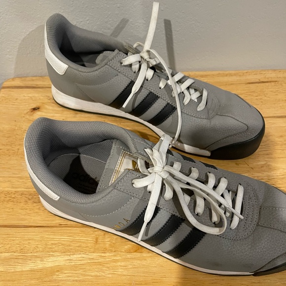 Adidas - Picture 4 of 6